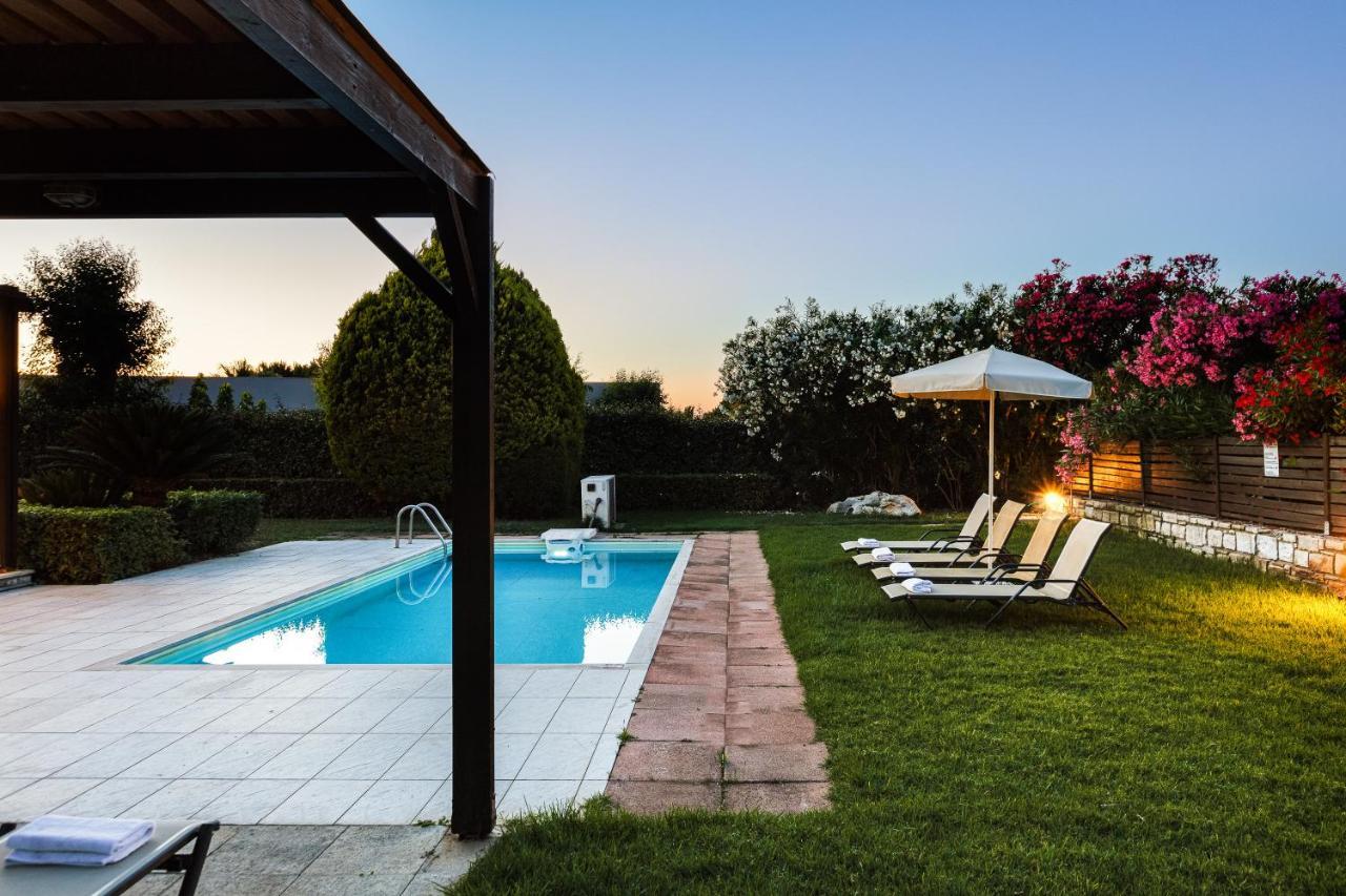 Kalimera Villas Adelianos Kampos Luaran gambar
