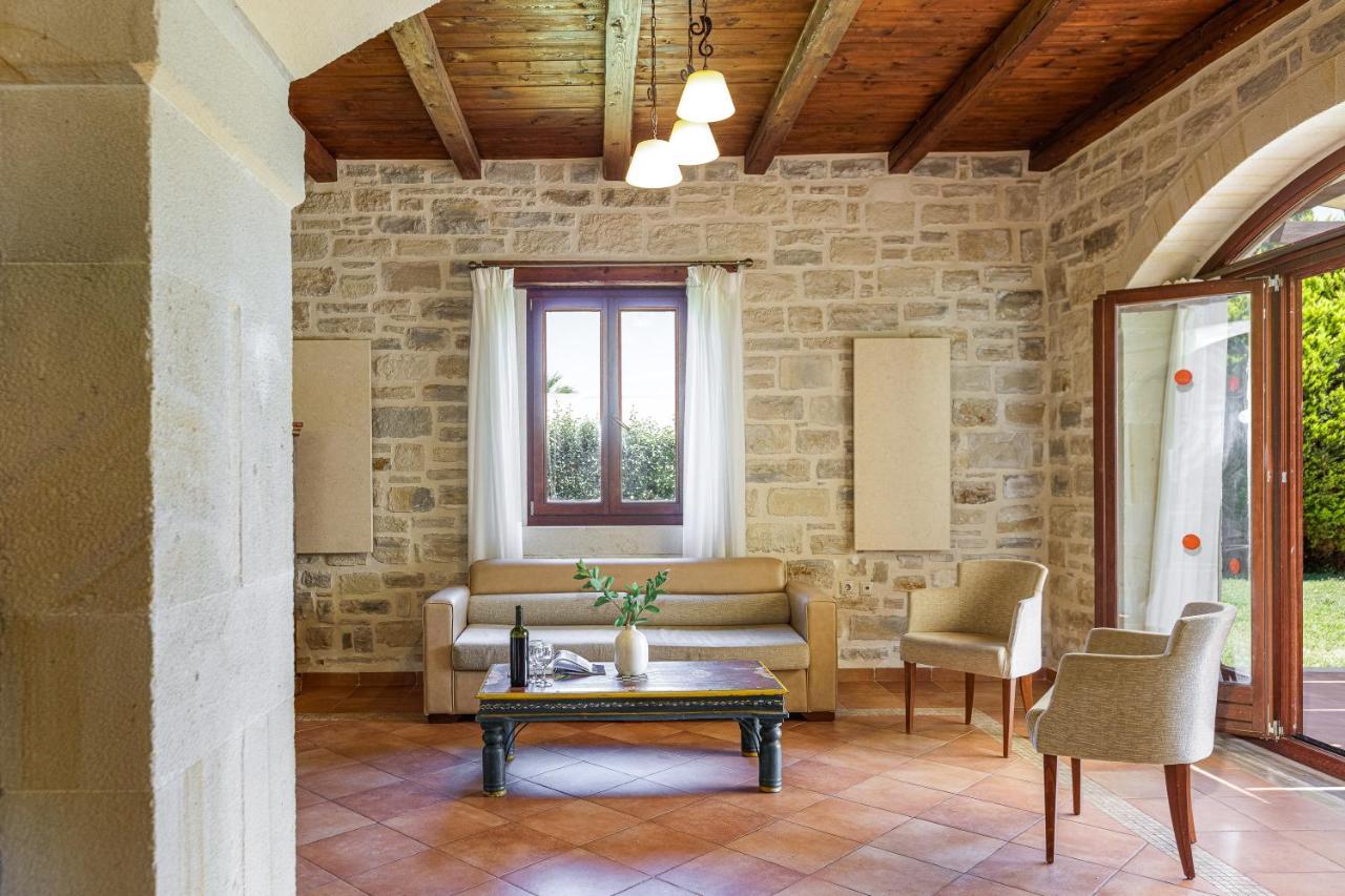 Kalimera Villas Adelianos Kampos Luaran gambar